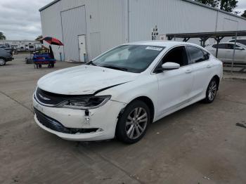 Salvage Chrysler 200