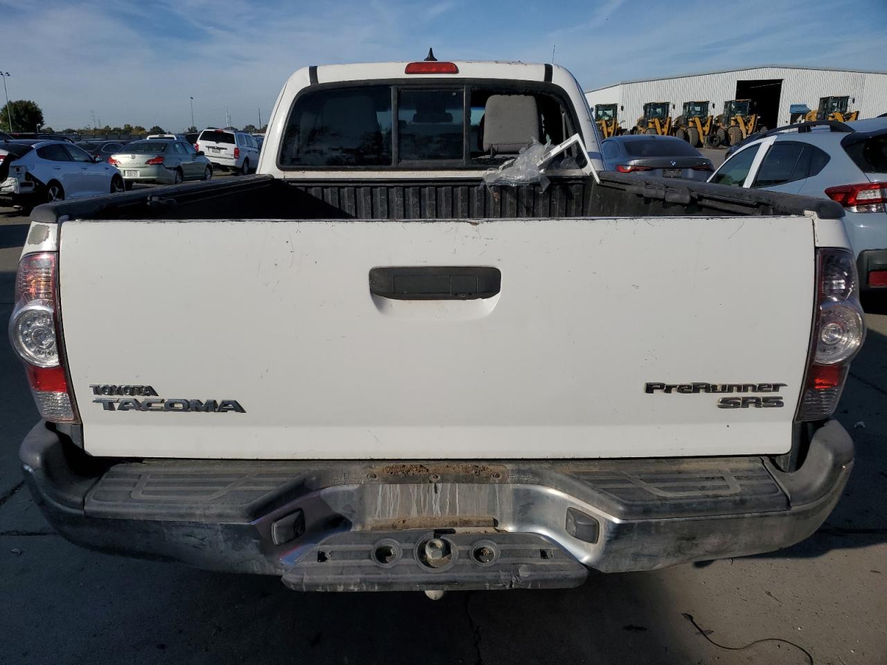 Toyota Tacoma Prerunner Access Cab Image 3