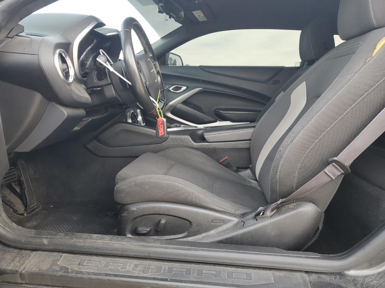 Chevrolet Camaro Lt Image 9