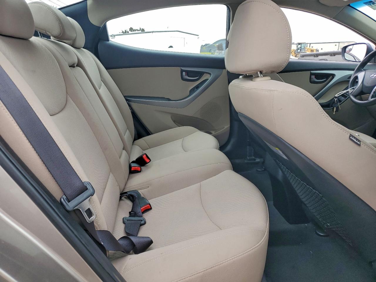 Hyundai ELANTRA Se Image 3