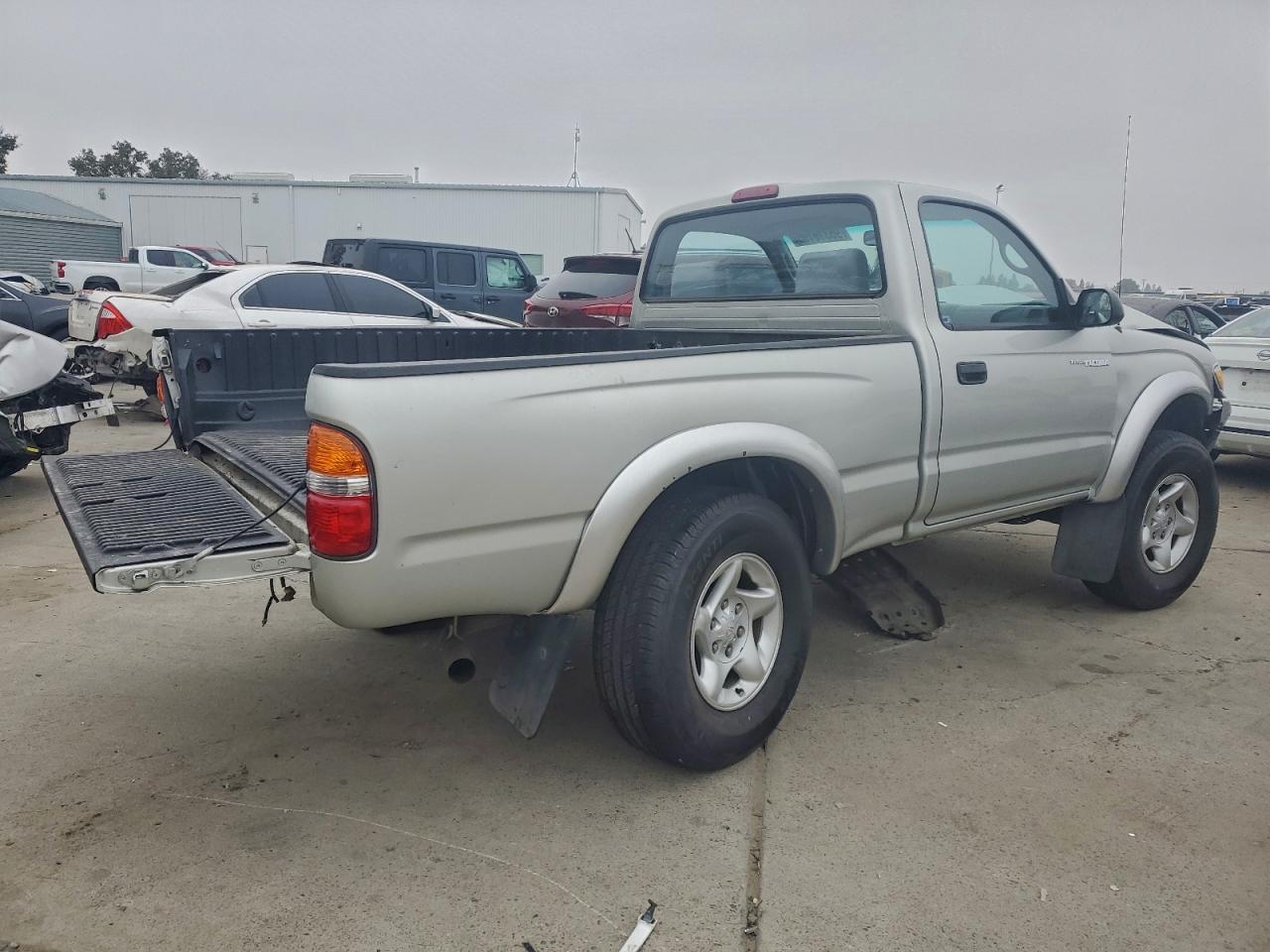 Toyota Tacoma Prerunner Image 6