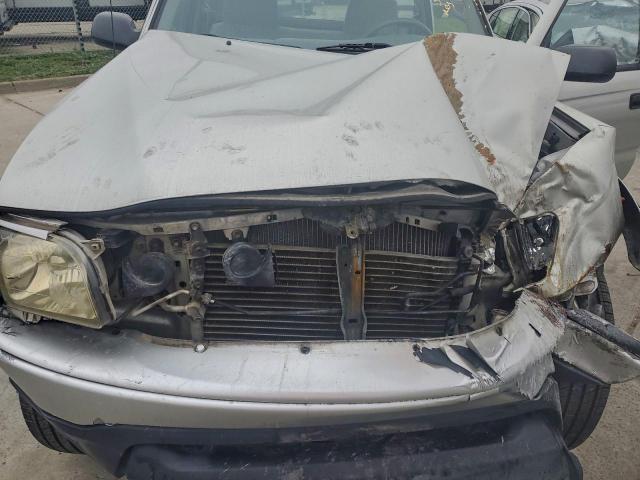 Toyota Tacoma Prerunner Image 11