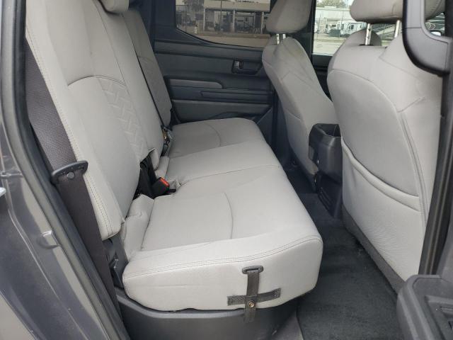 Toyota Tacoma Double Cab Image 8