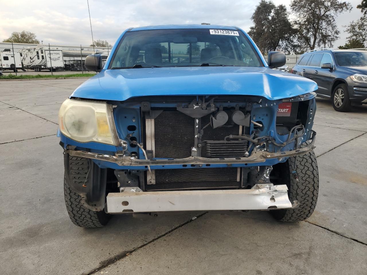 Toyota Tacoma Prerunner Access Cab Image 2