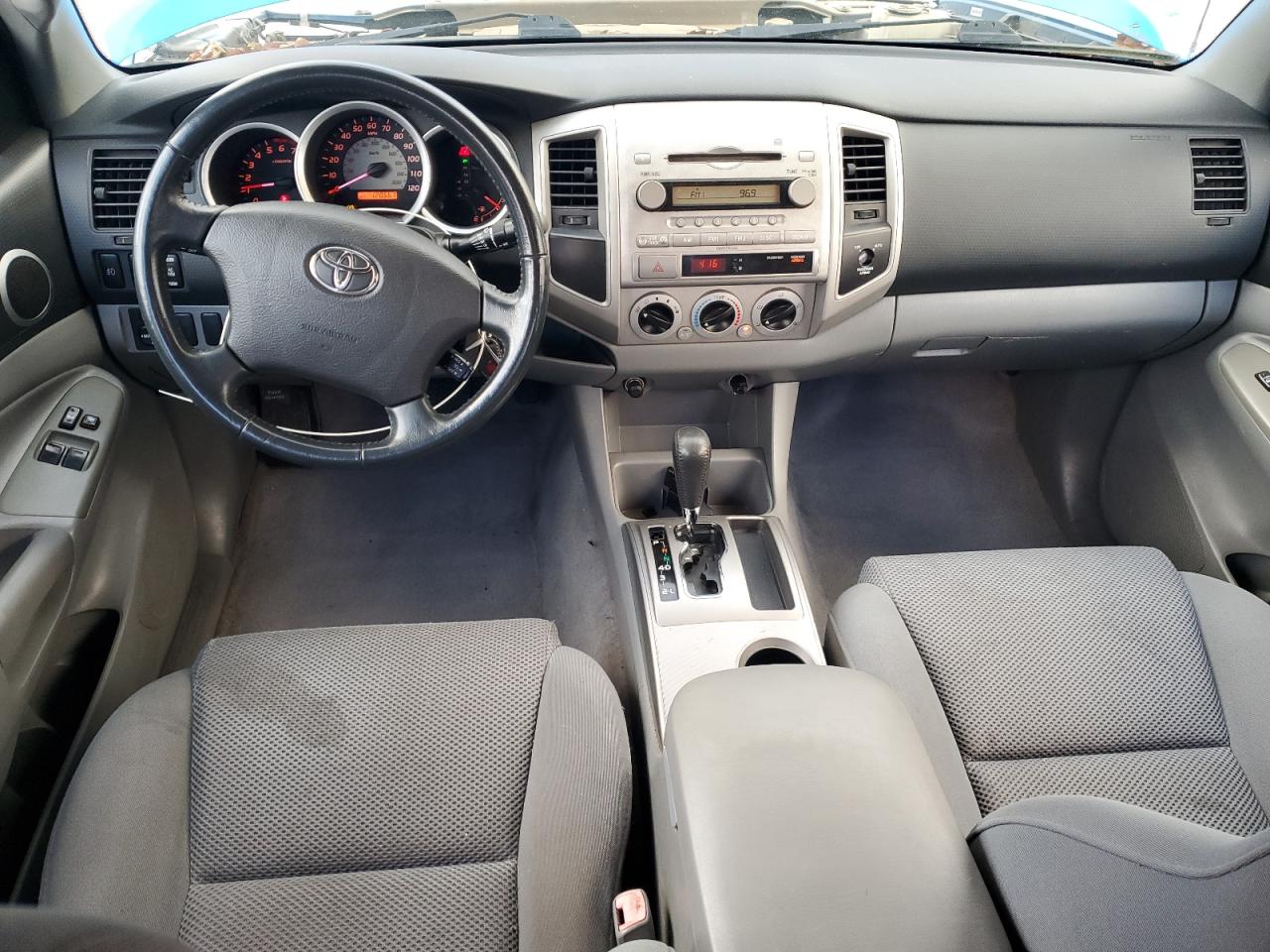 Toyota Tacoma Prerunner Access Cab Image 3