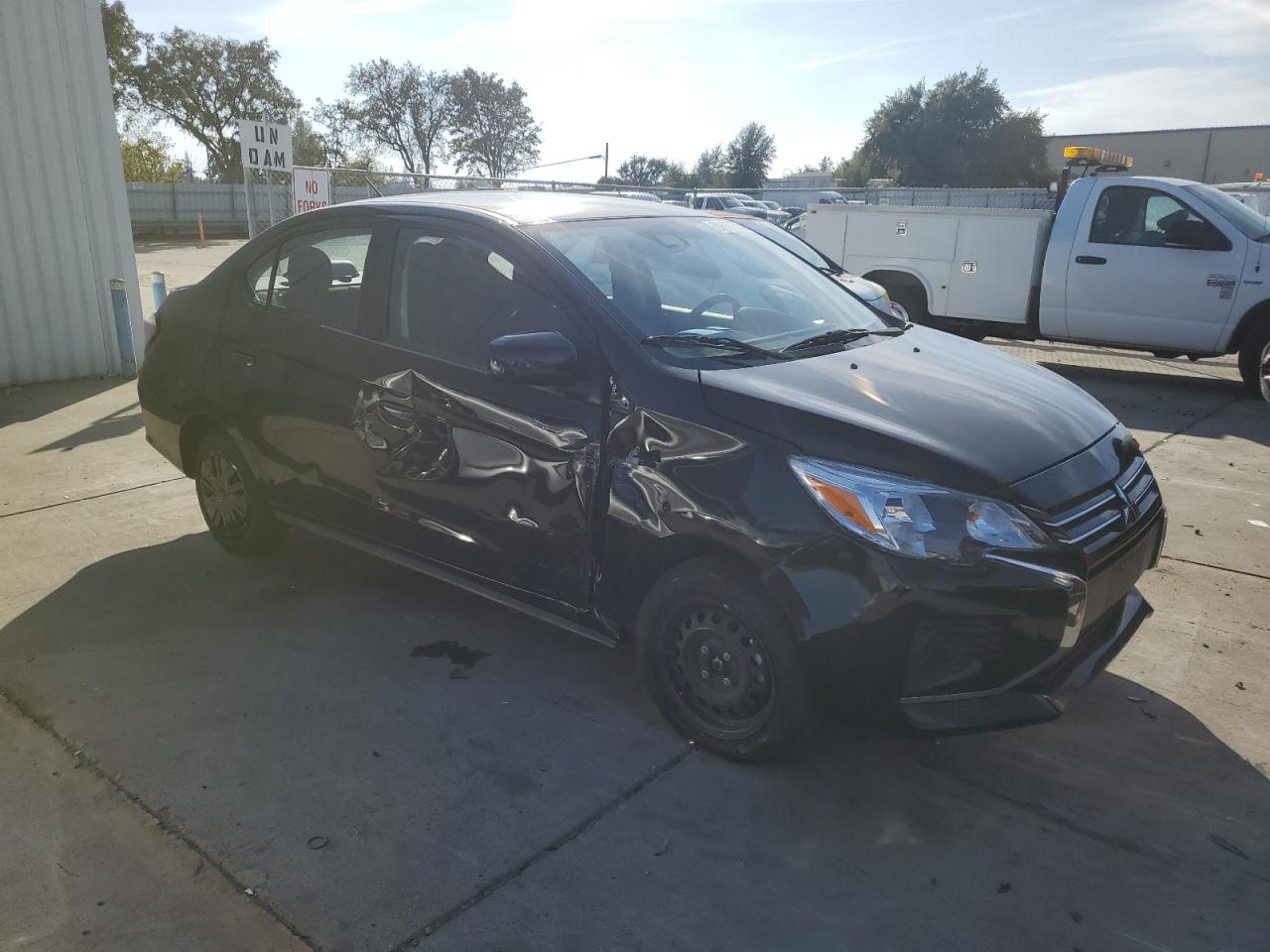 Mitsubishi Mirage G4 Es Image 3