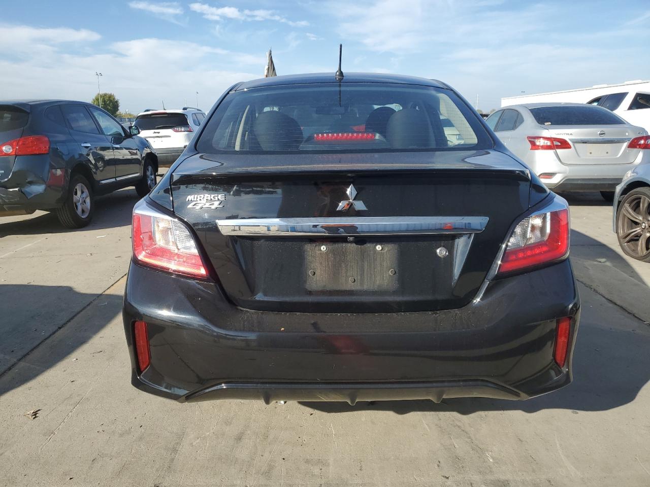 Mitsubishi Mirage G4 Es Image 12