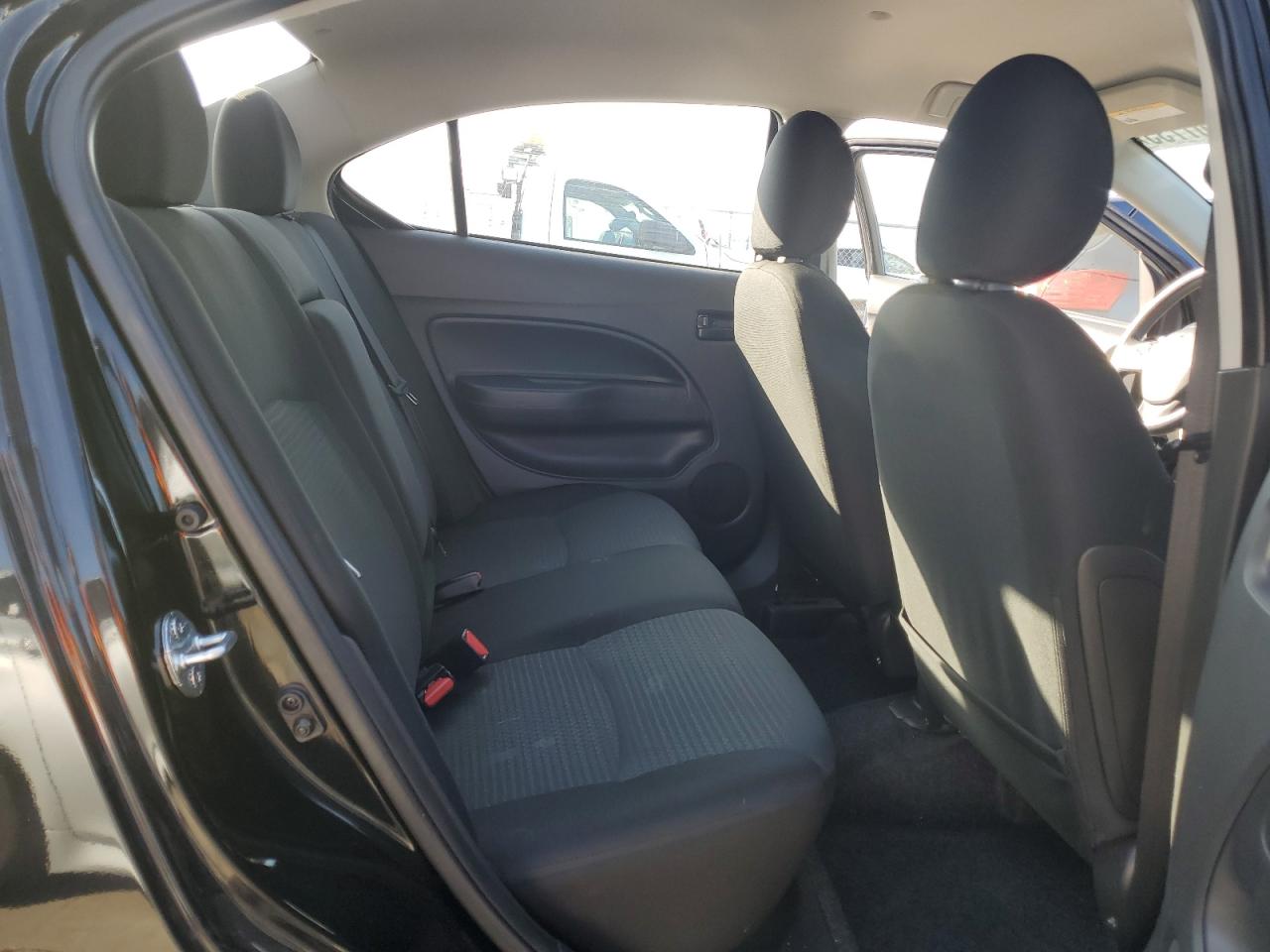 Mitsubishi Mirage G4 Es Image 11