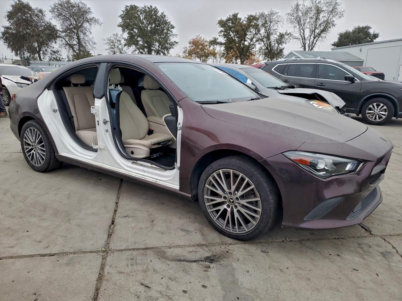 Mercedes-Benz Cla-class 250 Image 3