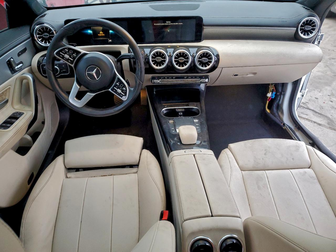 Mercedes-Benz Cla-class 250 Image 11