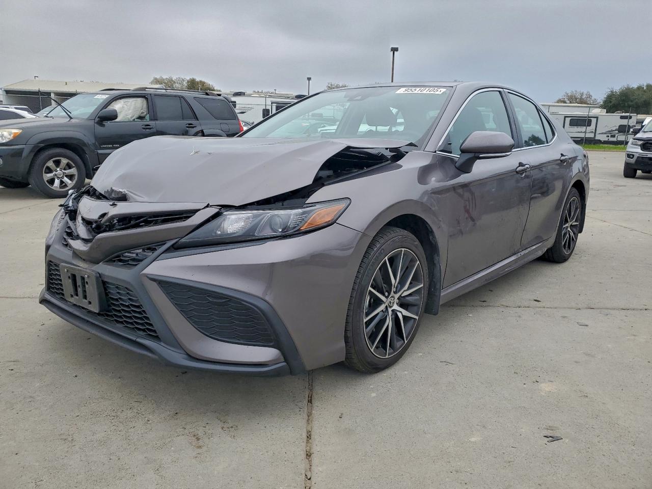 Toyota Camry Se Night Shade Image 1