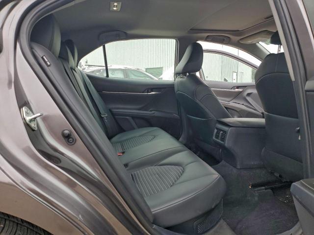 Toyota Camry Se Night Shade Image 9