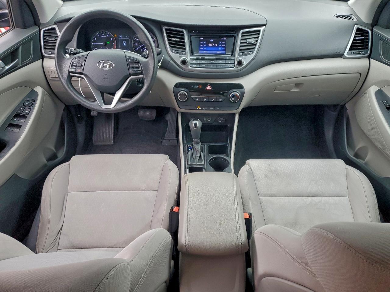 Hyundai TUCSON Limited Image 9