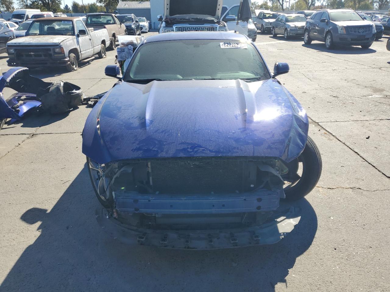 Ford Mustang Image 3