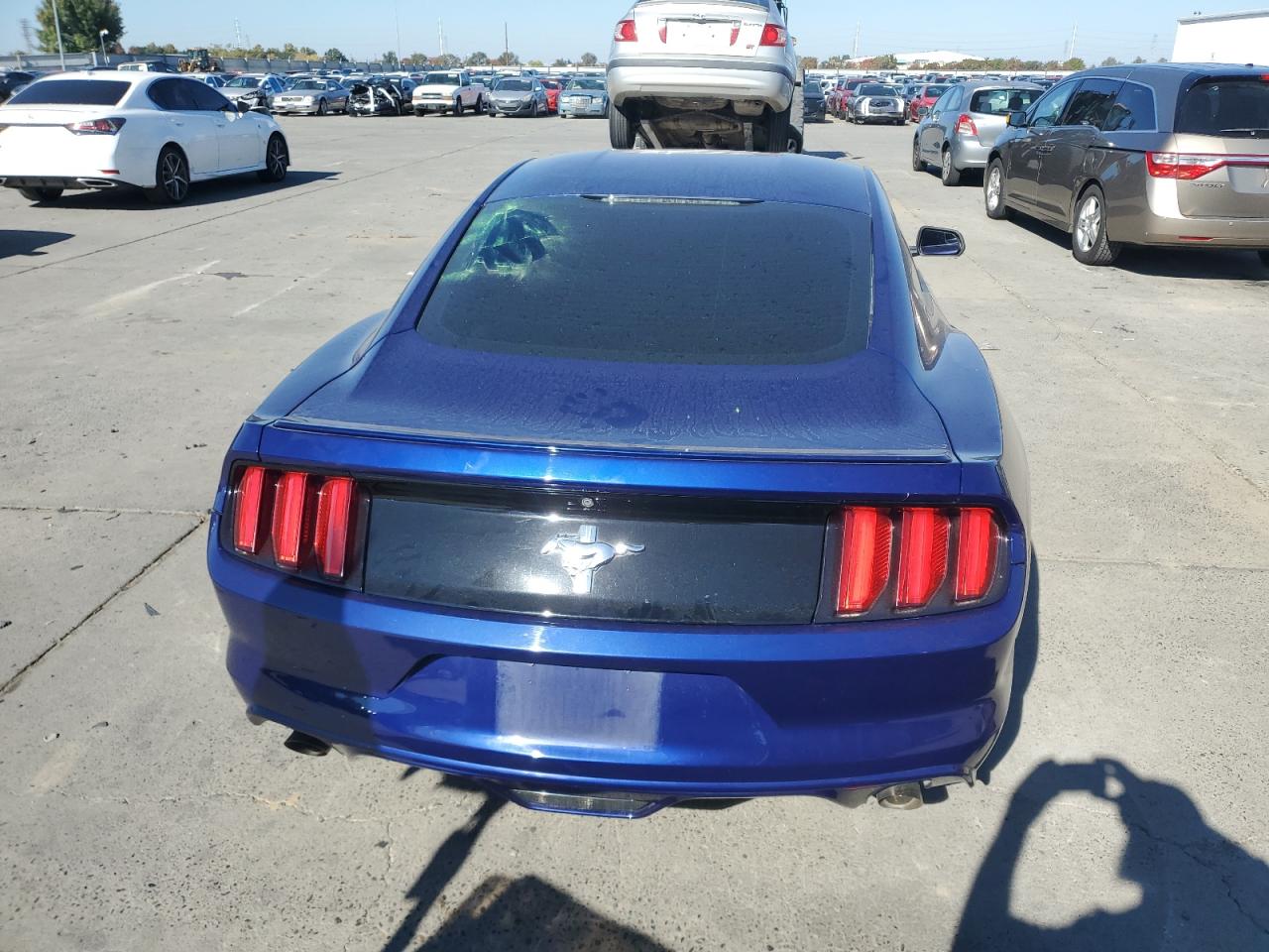 Ford Mustang Image 6