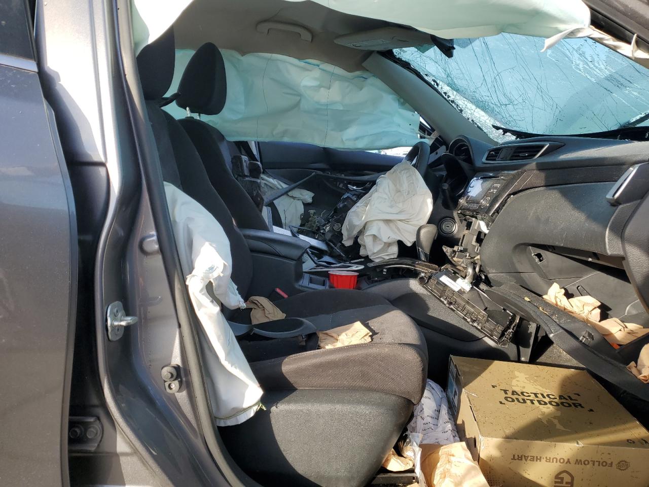 Nissan Rogue S Image 12