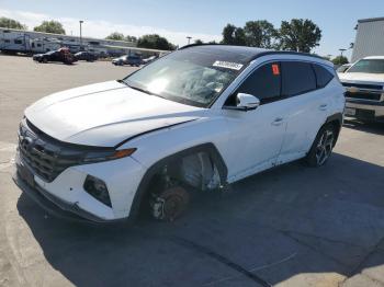  Salvage Hyundai TUCSON