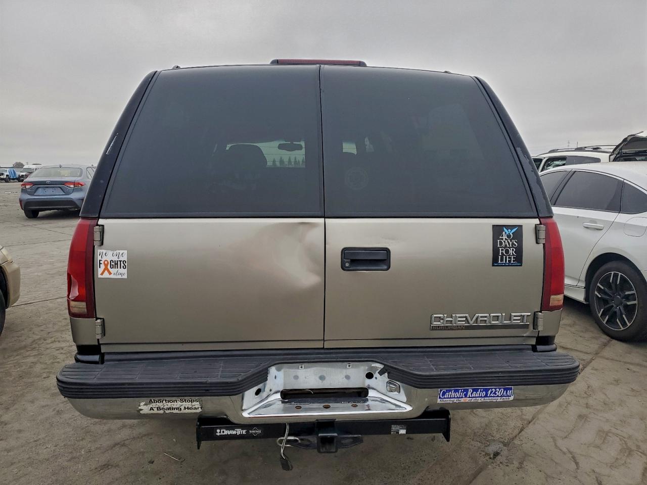 Chevrolet Suburban K1500 Image 7