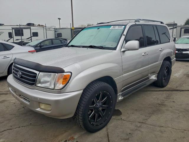  Salvage Toyota Land Cruis
