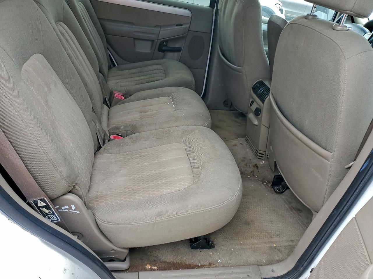 Mercury Mountainer Image 12