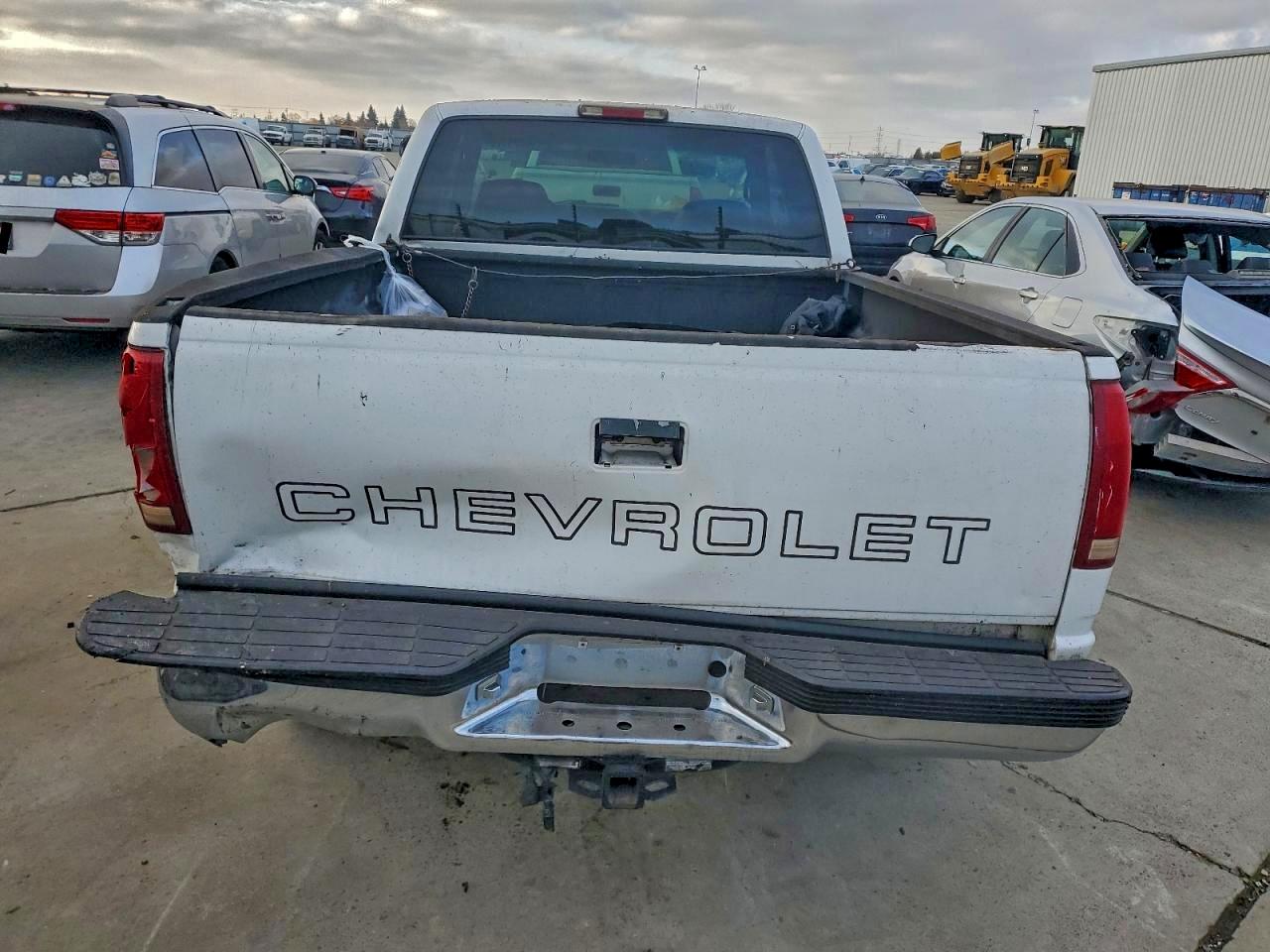 Chevrolet Gmt C1500 Image 10