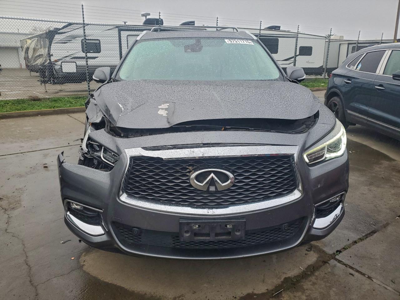 INFINITI Qx Luxe Image 5