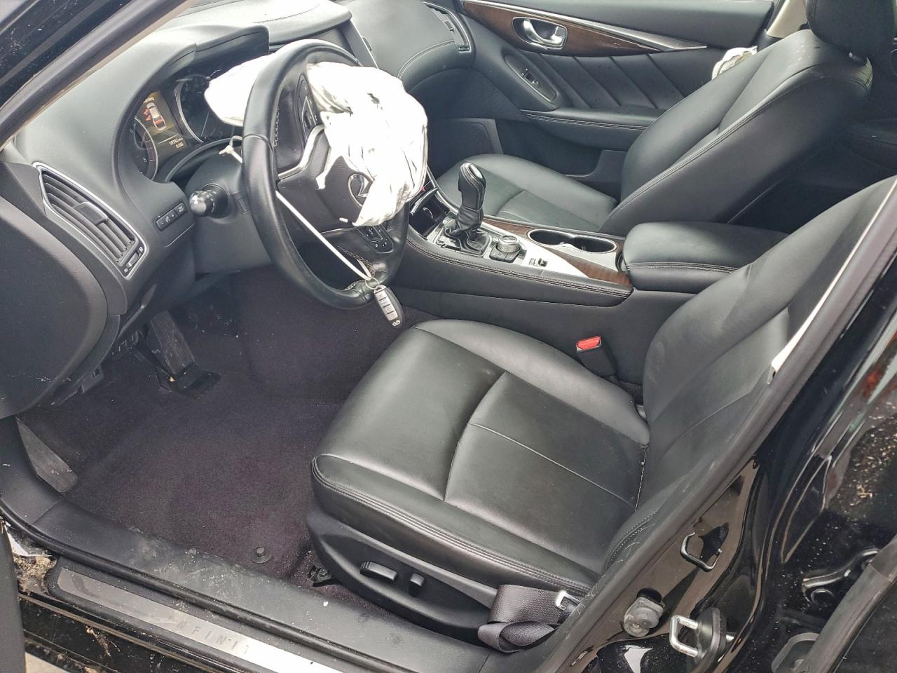 INFINITI Q50 Pure Image 2