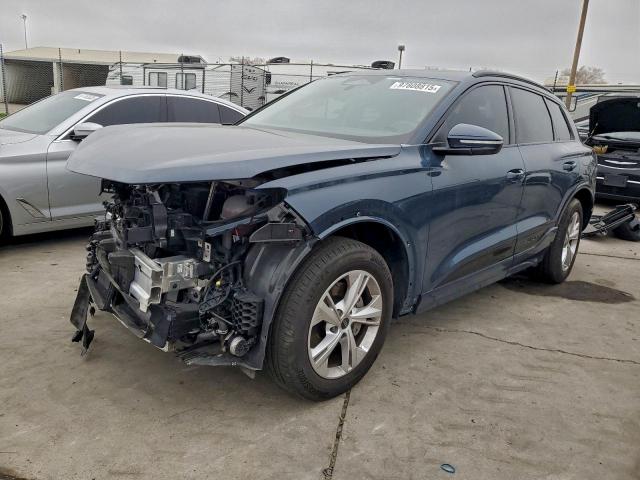  Salvage Audi Q6
