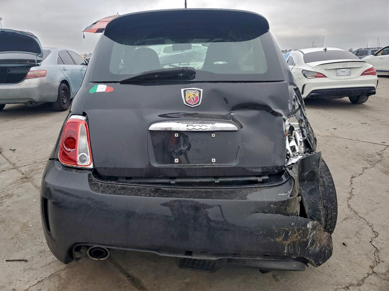 FIAT 500 Abarth Image 6