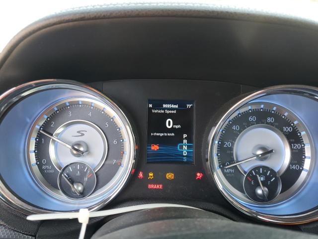 Chrysler 300 S Image 5