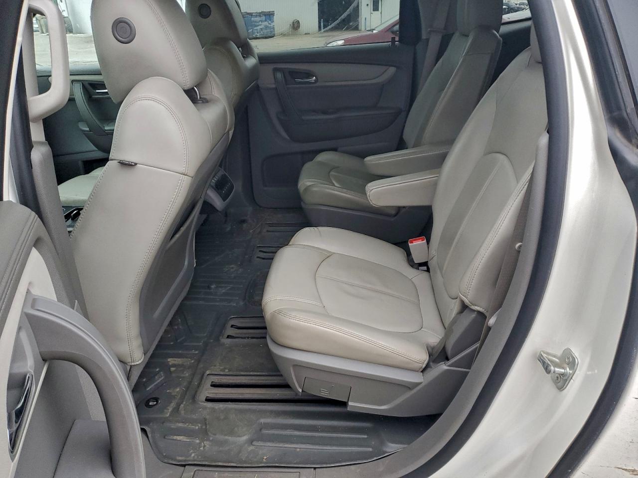 Chevrolet Traverse Lt Image 14