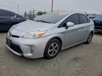  Salvage Toyota Prius
