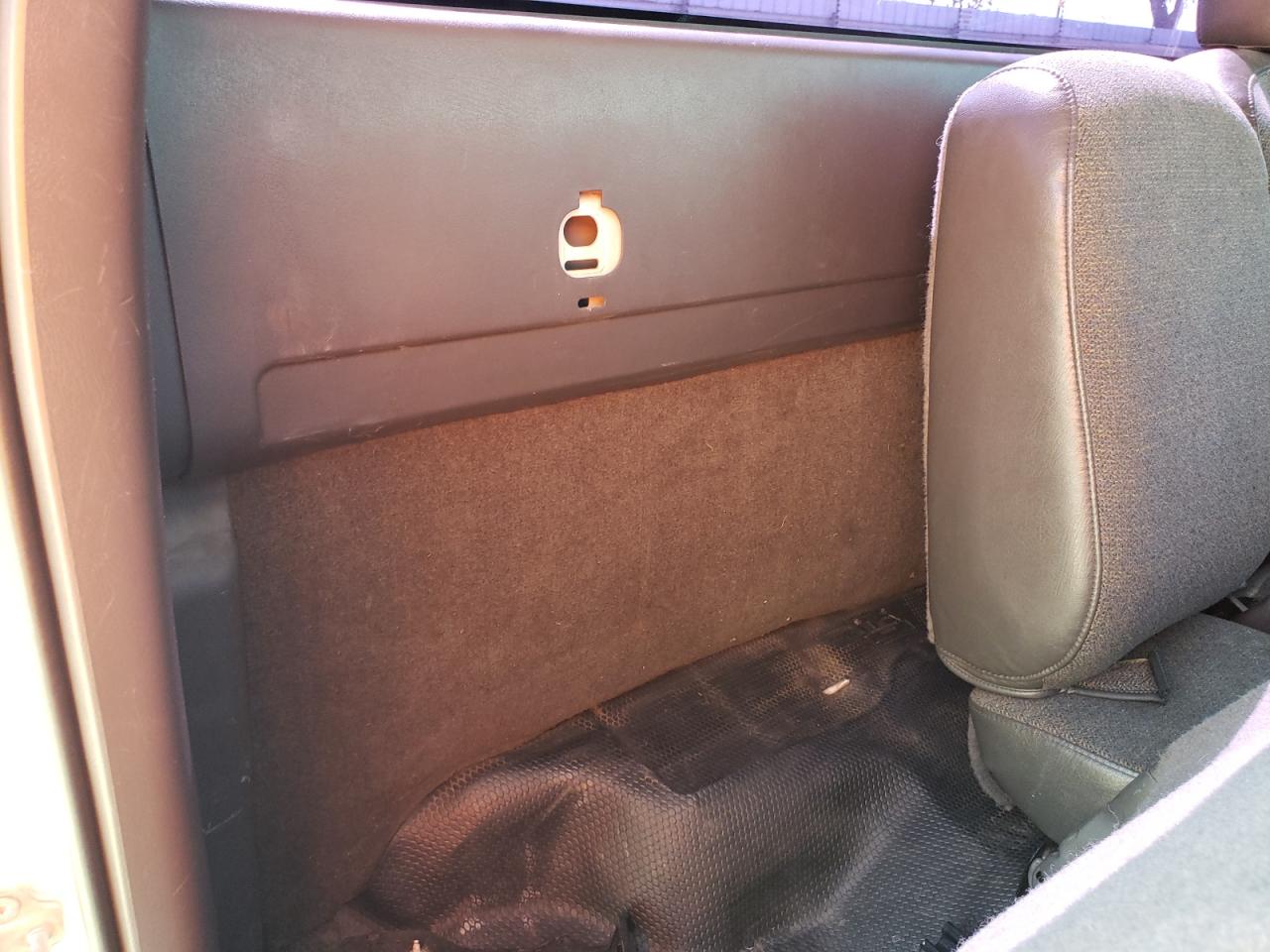 Chevrolet Silverado C1500 C1500 Image 9