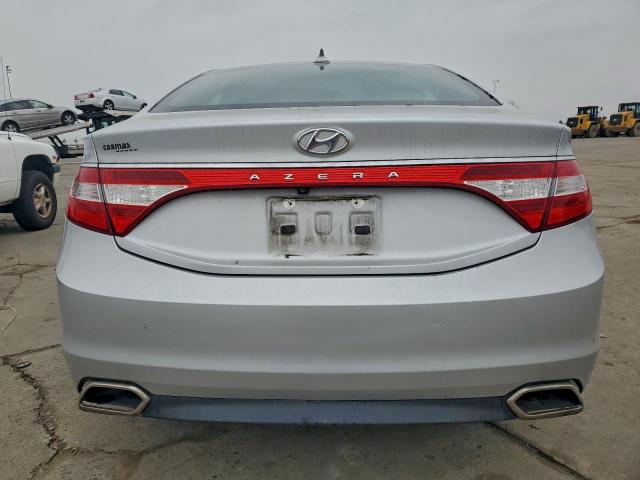 Hyundai Azera Image 12