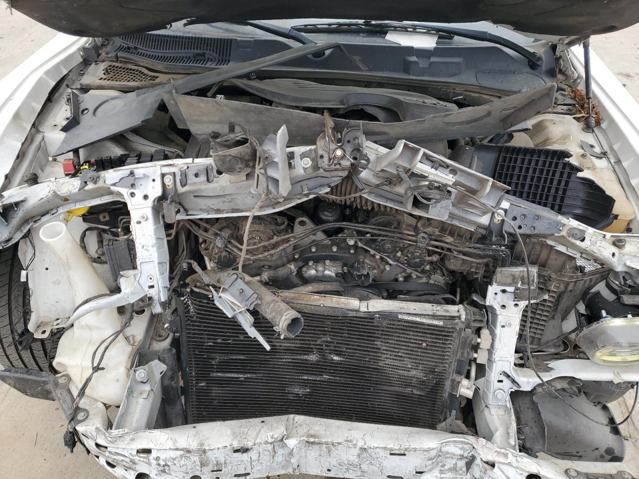 Dodge Challenger Sxt Image 11