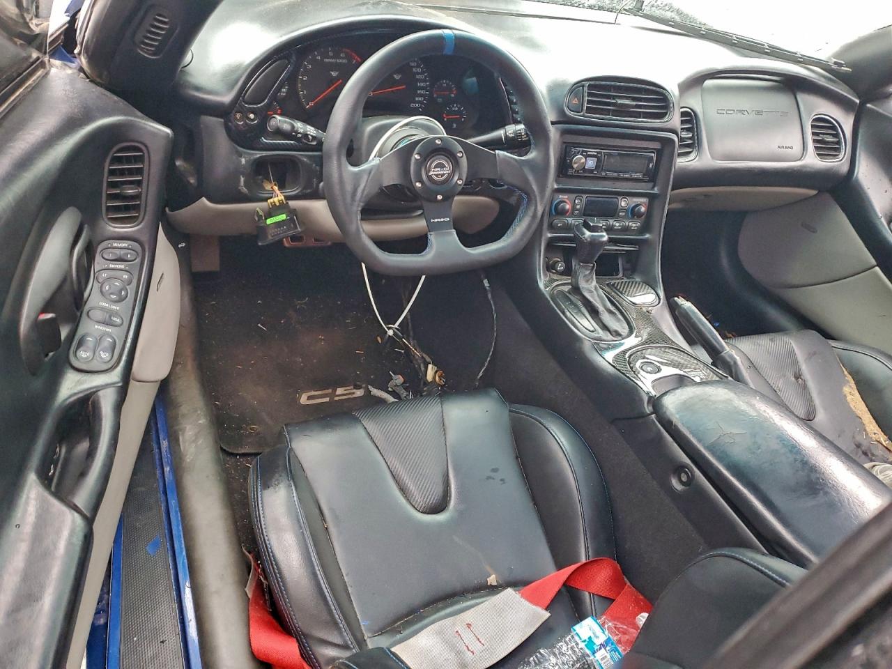 Chevrolet Corvette Image 10