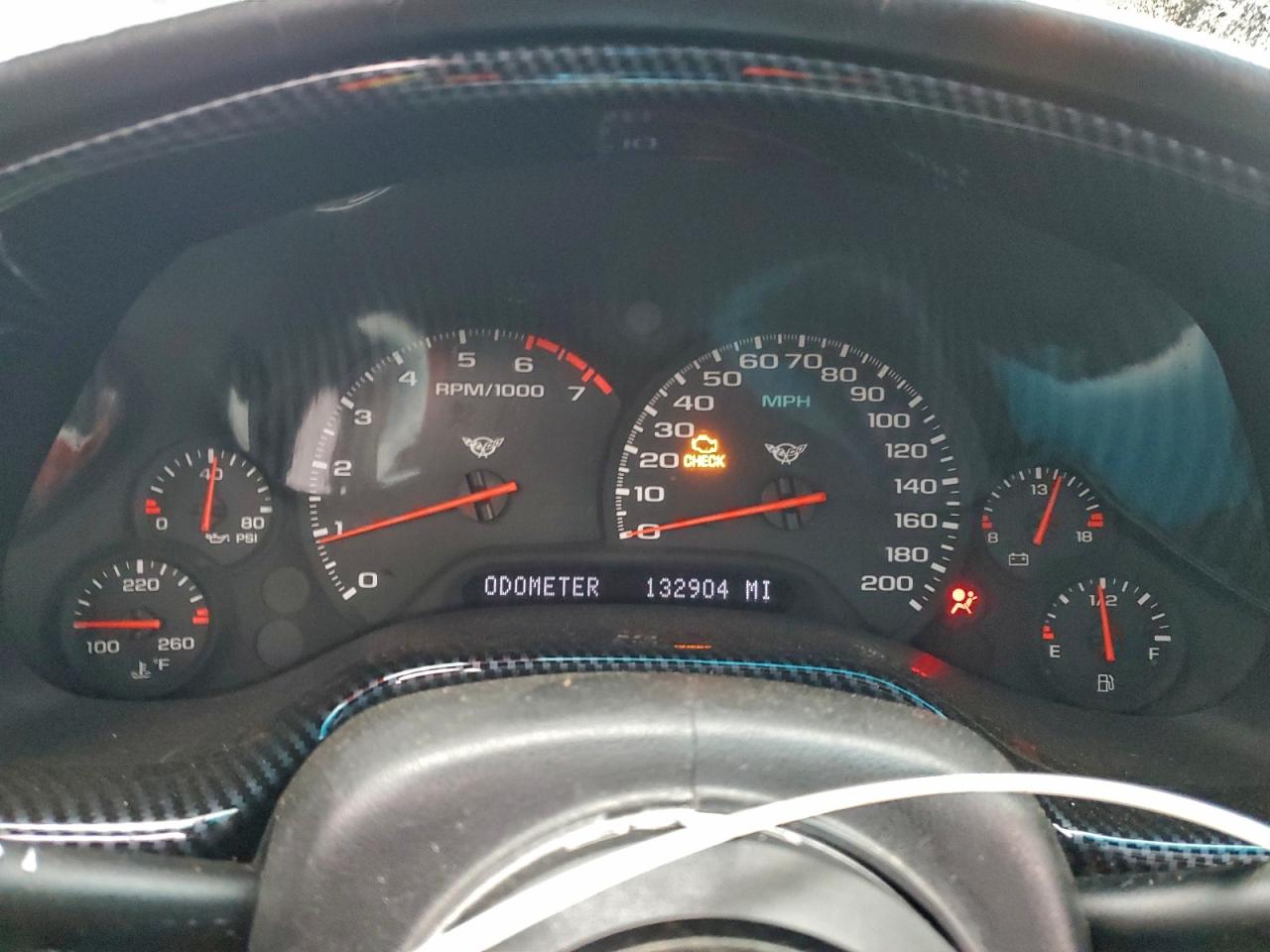 Chevrolet Corvette Image 11