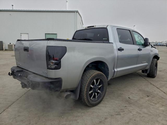 Toyota Tundra Crewmax Sr5 Image 3