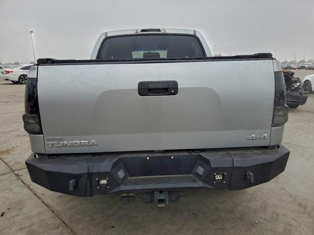 Toyota Tundra Crewmax Sr5 Image 5