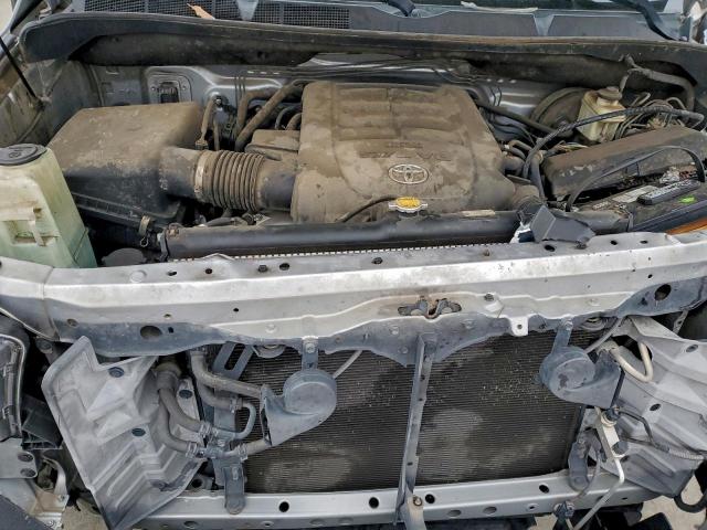 Toyota Tundra Crewmax Sr5 Image 2