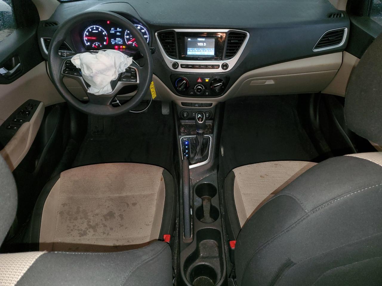 Hyundai ACCENT Se Image 9