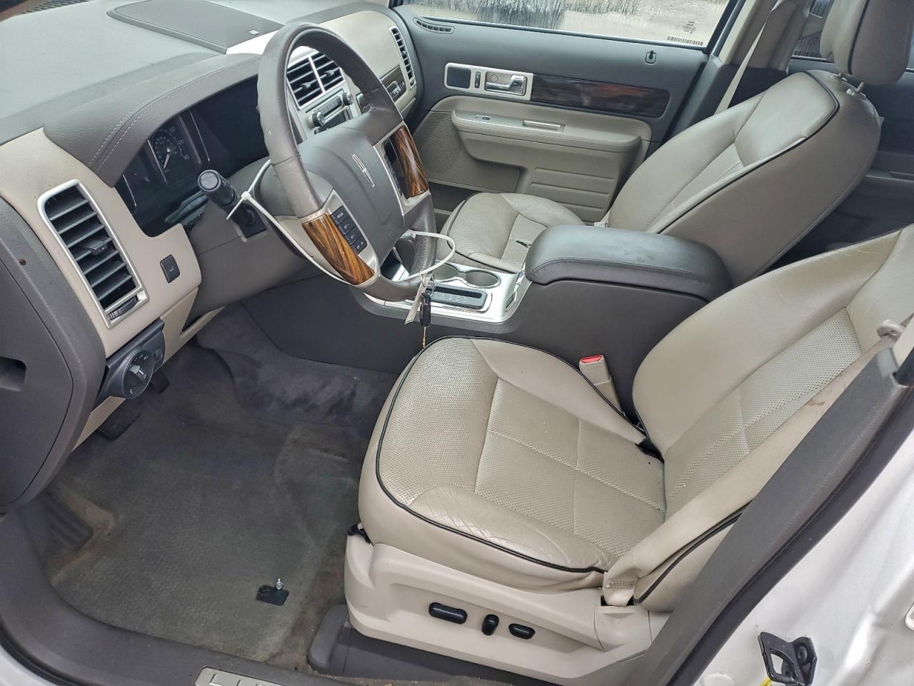 Lincoln MKX Image 12