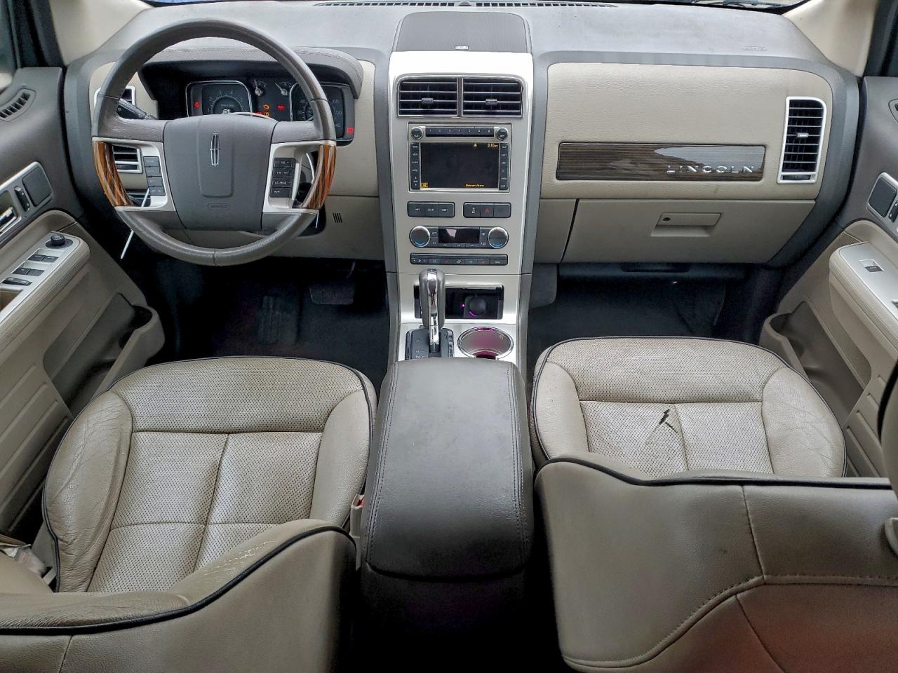 Lincoln MKX Image 11