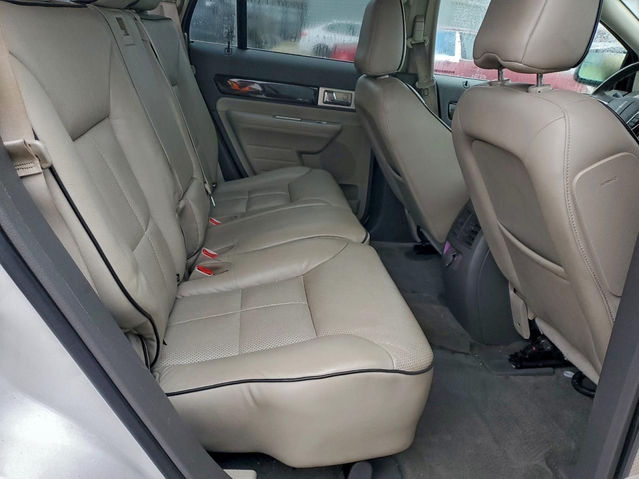 Lincoln MKX Image 10