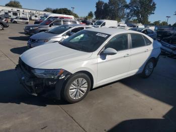  Salvage Volkswagen Jetta
