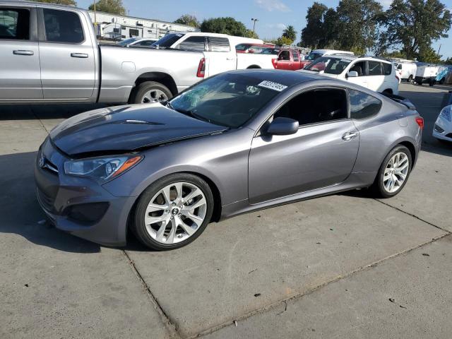  Salvage Hyundai Genesis