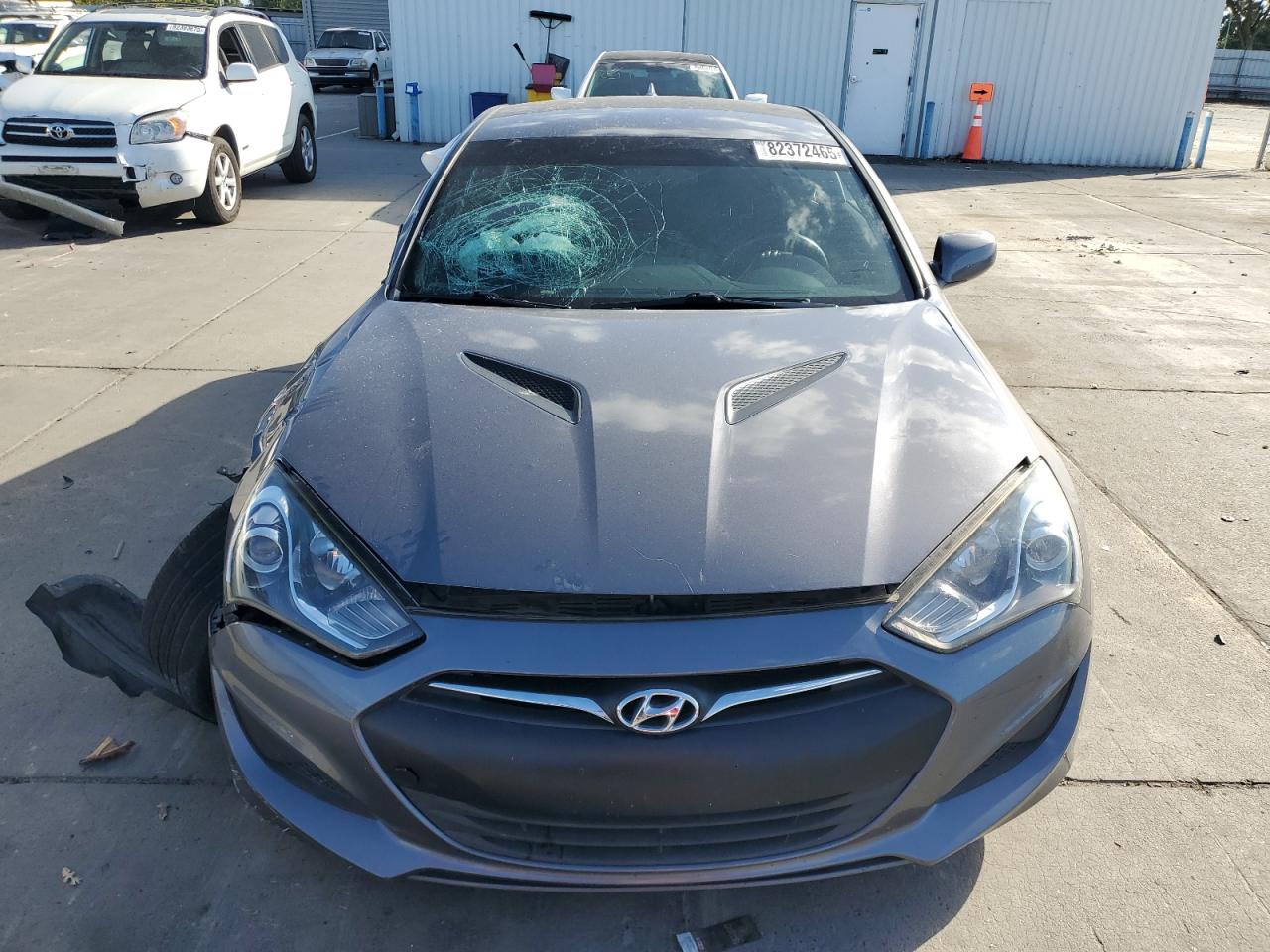 Hyundai Genesis 2.0t Image 10