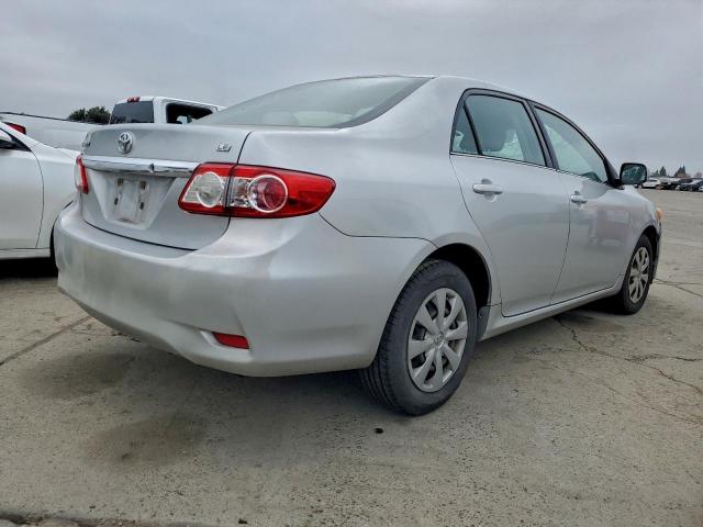 Toyota Corolla Base Image 4