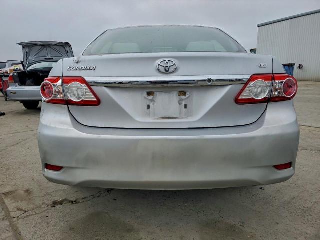 Toyota Corolla Base Image 7