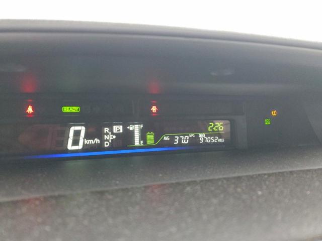 Toyota Prius Image 11